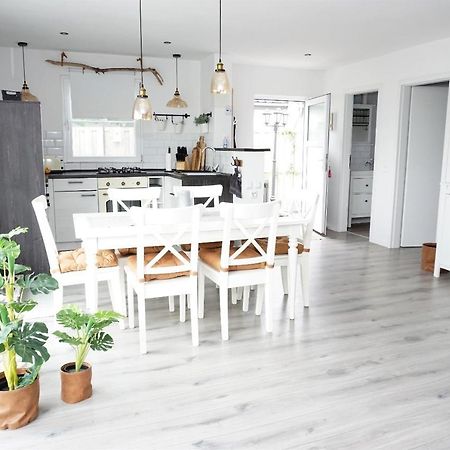 Ferienhaus Max Am Wasser Ferienpark Vislust Wervershoof Exteriör bild