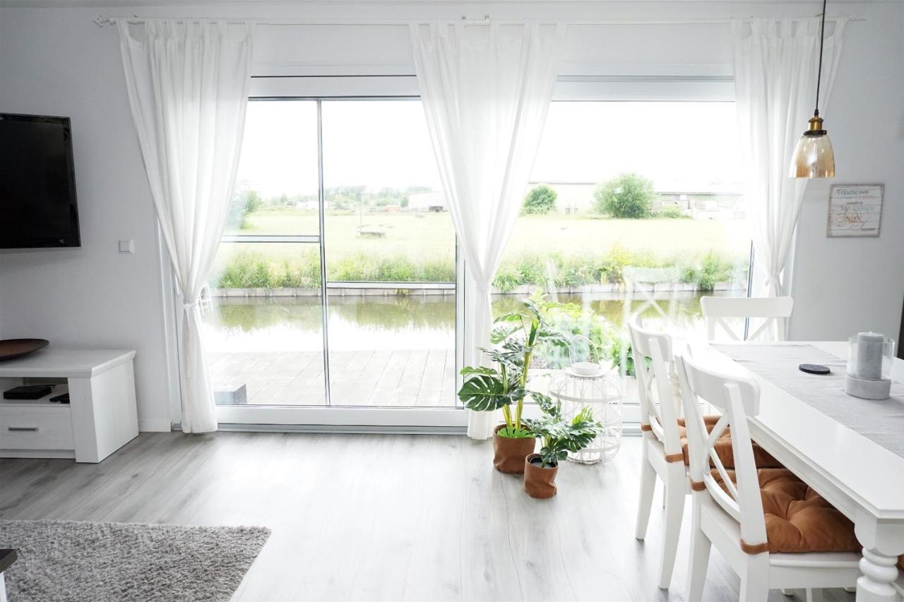 Ferienhaus Max Am Wasser Ferienpark Vislust Wervershoof Exteriör bild
