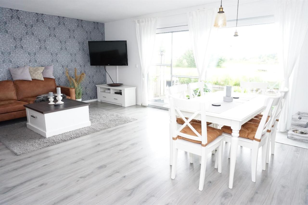 Ferienhaus Max Am Wasser Ferienpark Vislust Wervershoof Exteriör bild